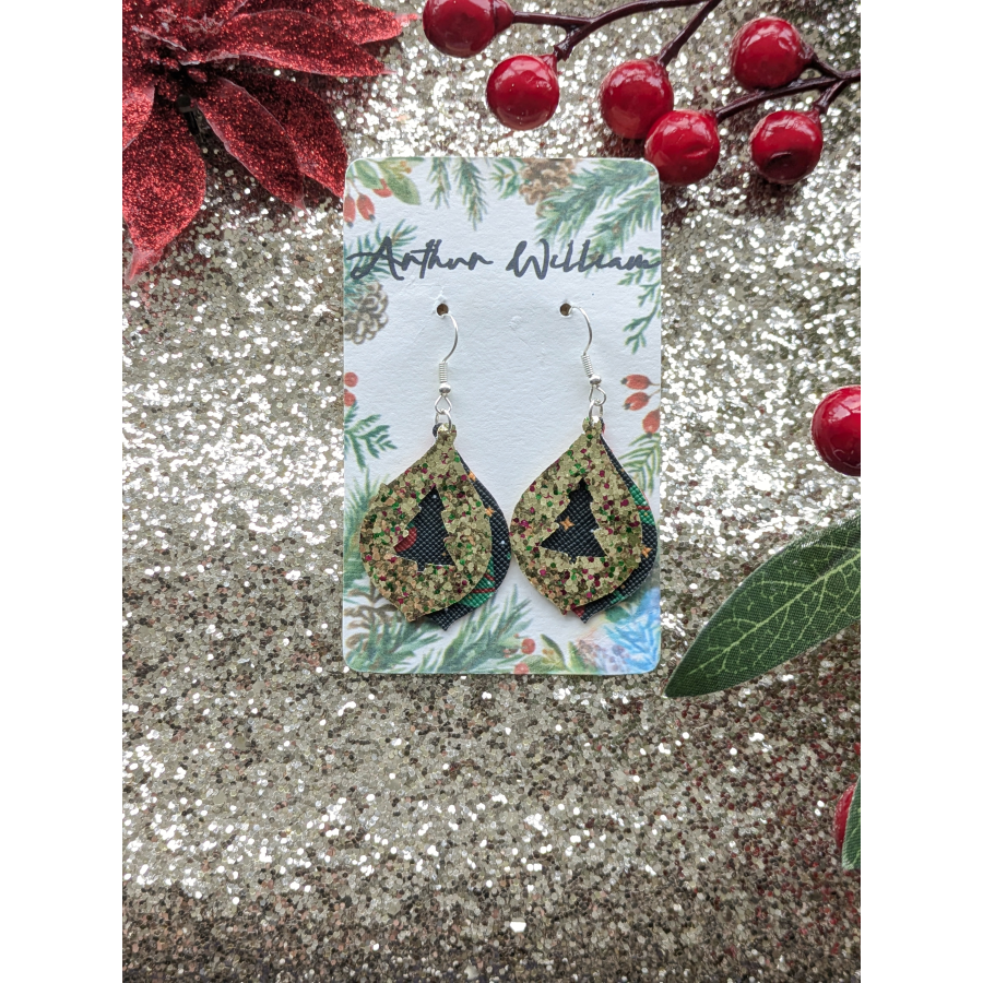 Gold, red and green tree cutout teardrop 'mummy'