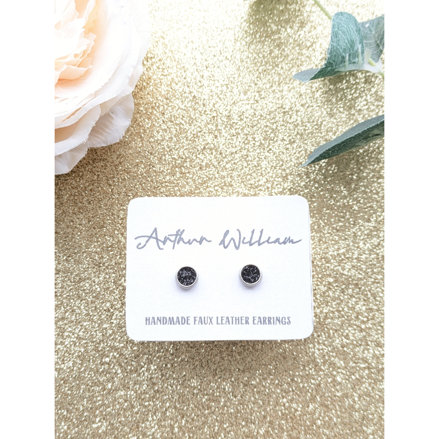 Black fine glitter 6mm studs