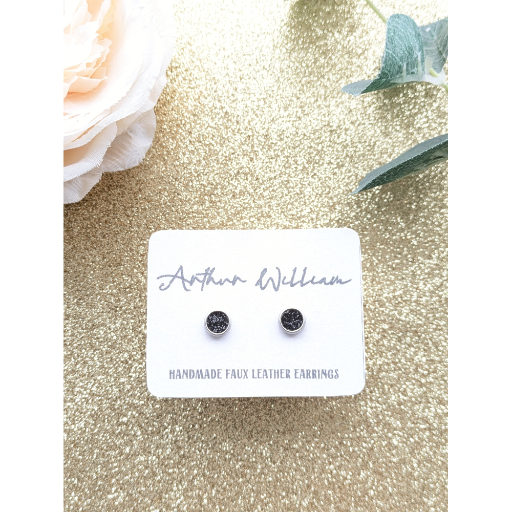 Black fine glitter 6mm studs